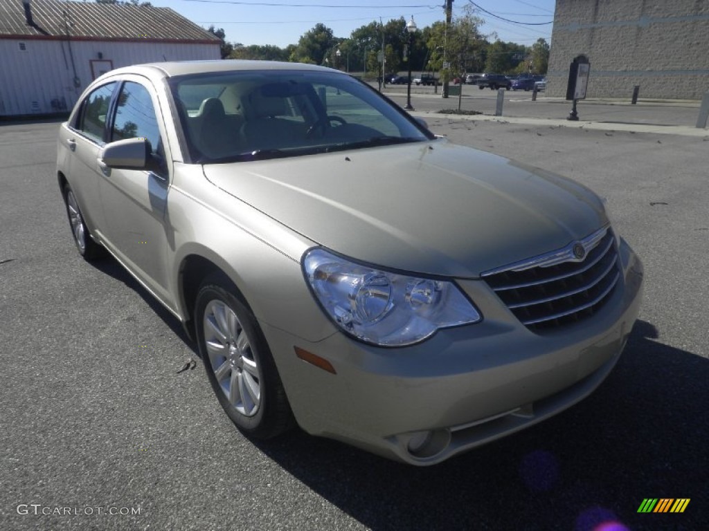 2010 Sebring Limited Sedan - White Gold / Medium Pebble Beige/Cream photo #1