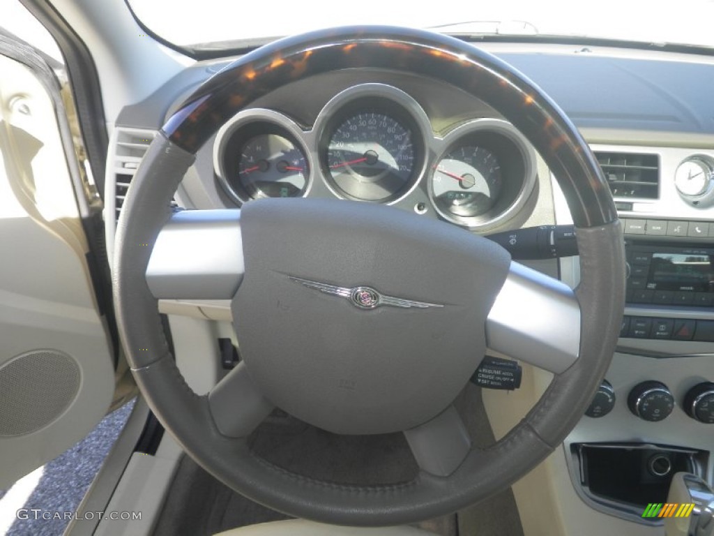 2010 Sebring Limited Sedan - White Gold / Medium Pebble Beige/Cream photo #4