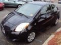 Black Sand Pearl - Yaris 3 Door Liftback Photo No. 3