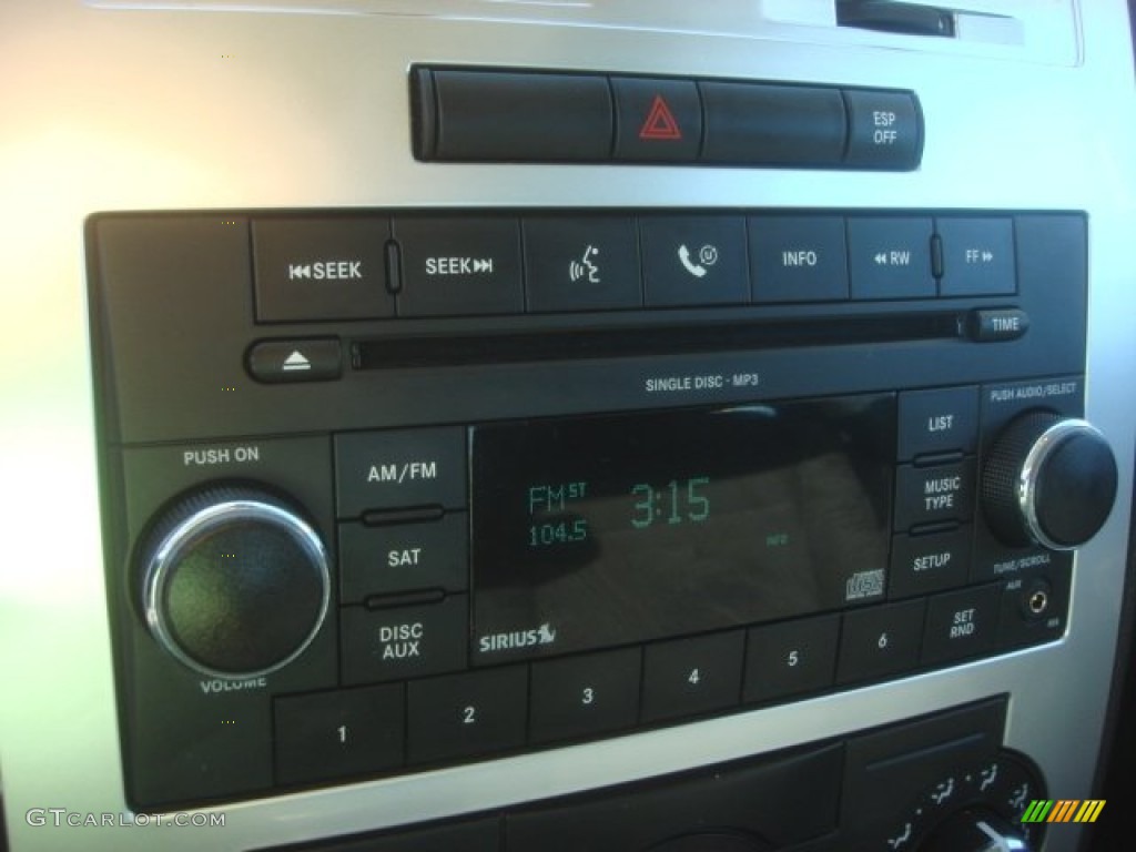 2009 Dodge Charger SE Audio System Photo #87427160