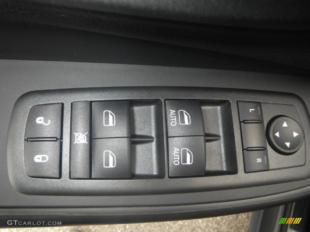 2014 Jeep Cherokee Limited Controls Photo #87427558