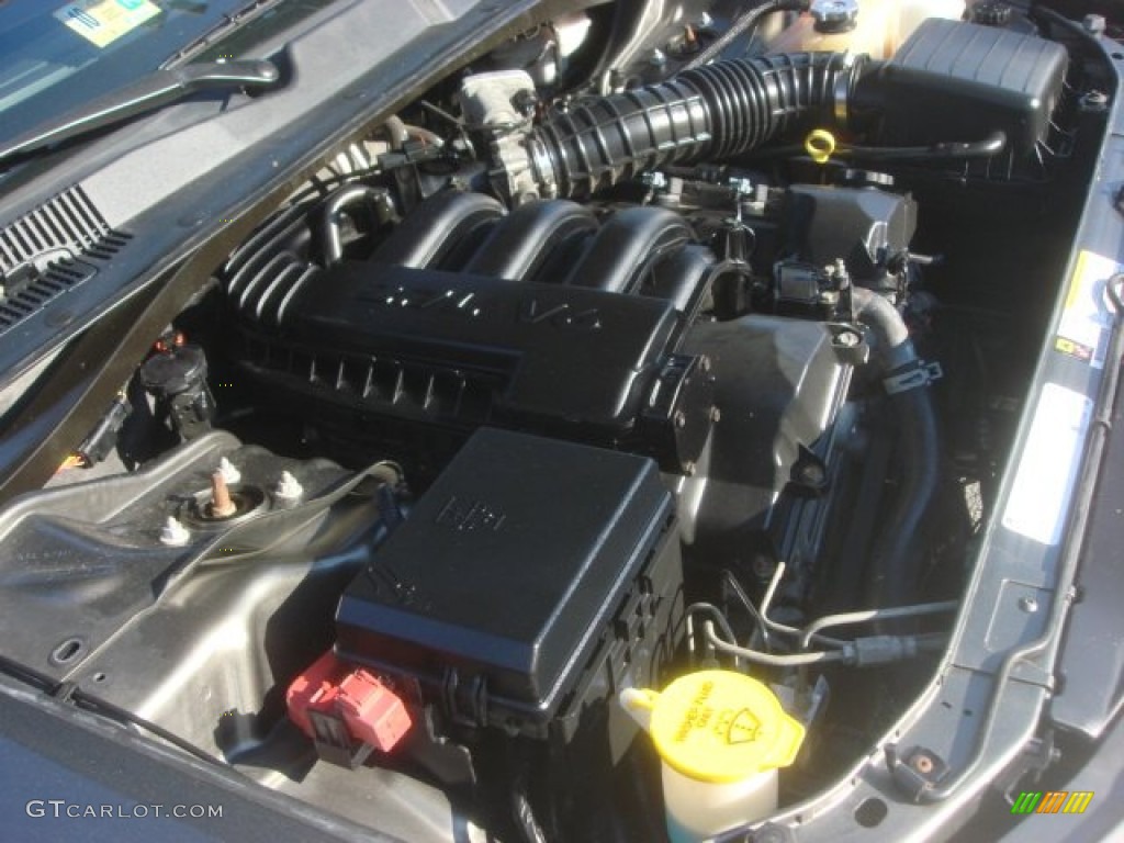 2009 Dodge Charger SE Engine Photos