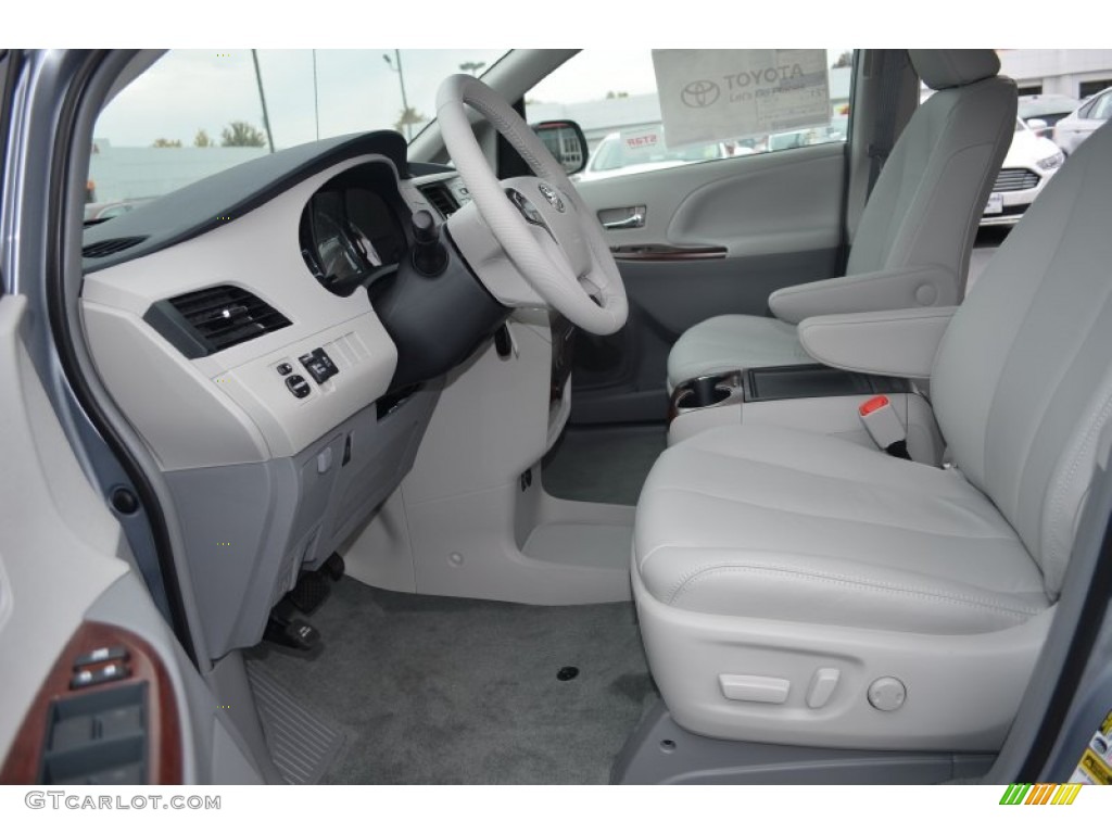 2014 Sienna XLE - Silver Sky Metallic / Light Gray photo #9