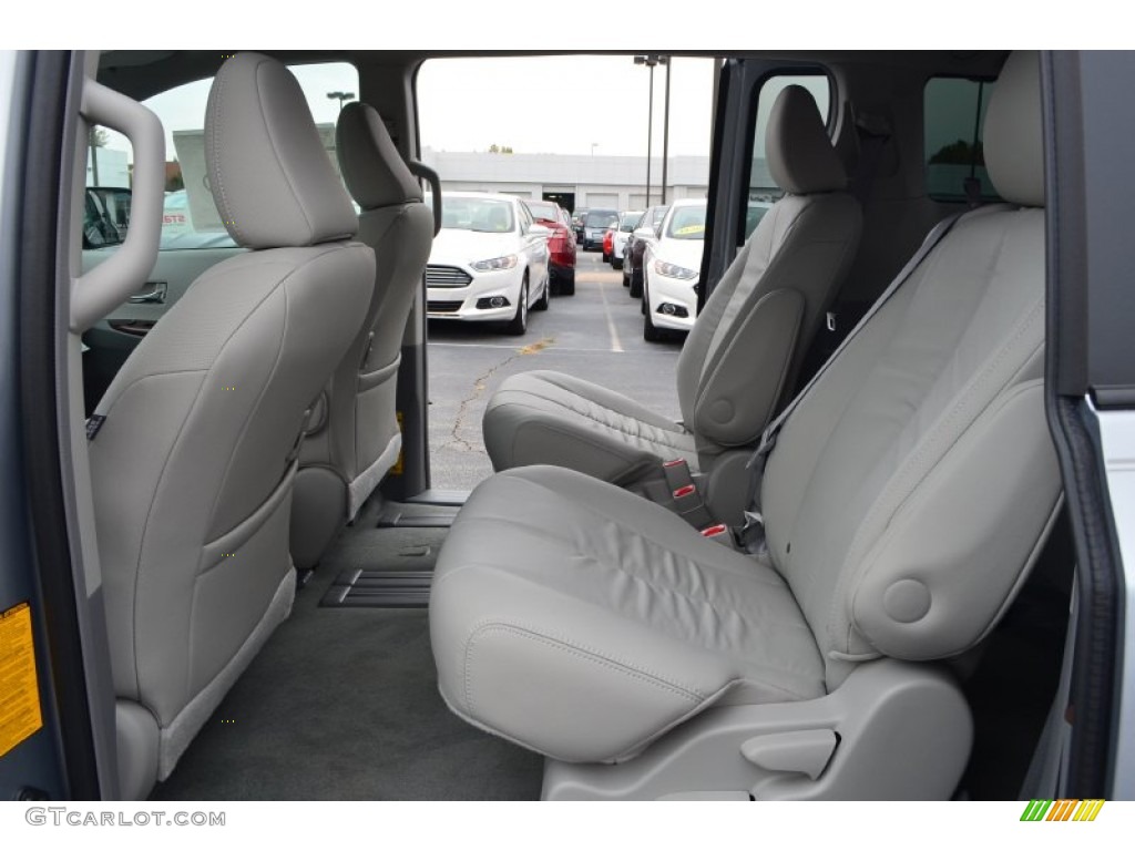 2014 Sienna XLE - Silver Sky Metallic / Light Gray photo #11