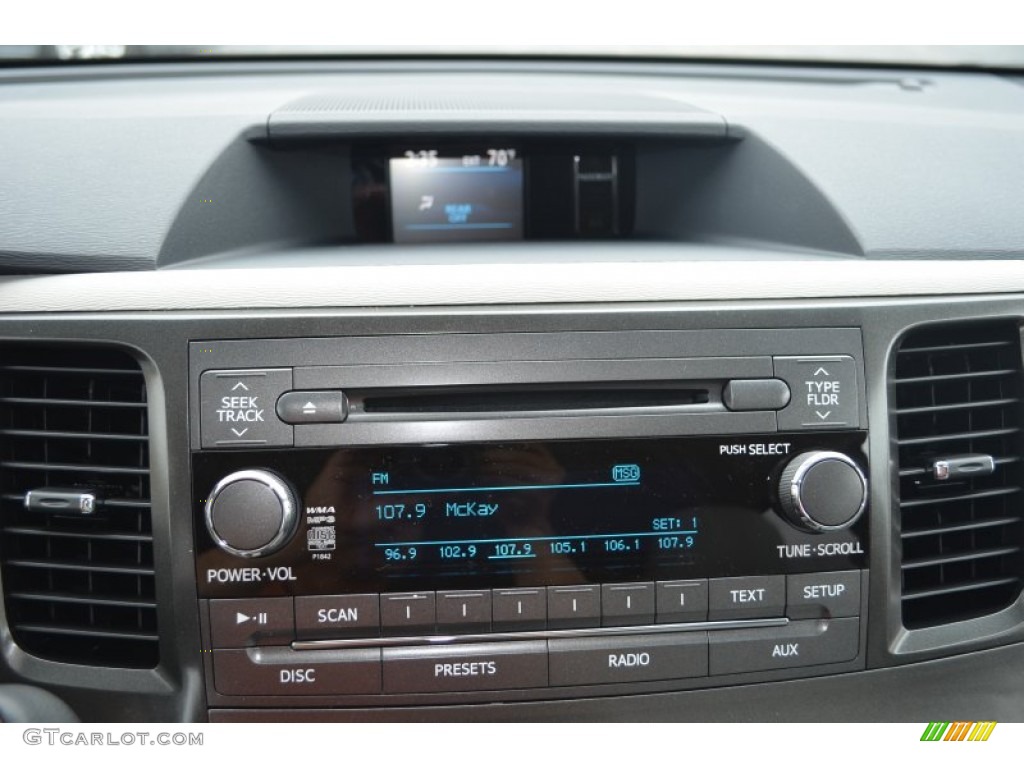 2014 Toyota Sienna XLE Controls Photo #87429845