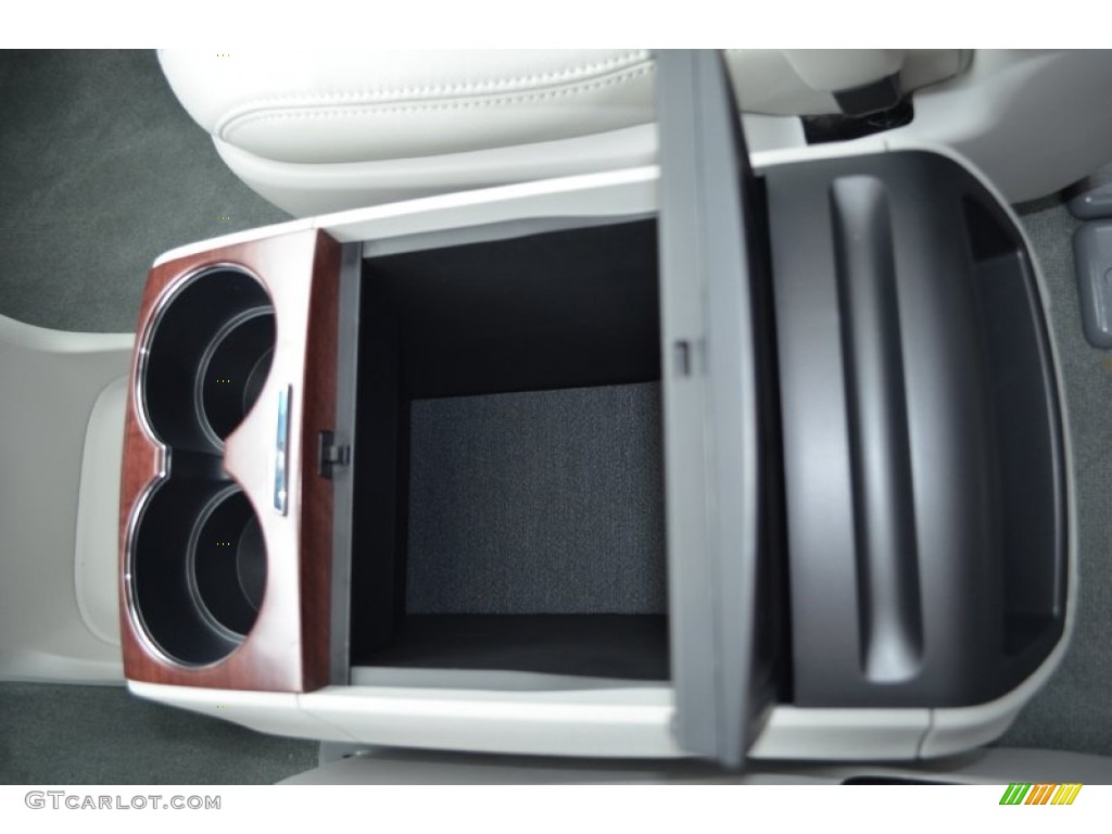 2014 Sienna XLE - Silver Sky Metallic / Light Gray photo #32