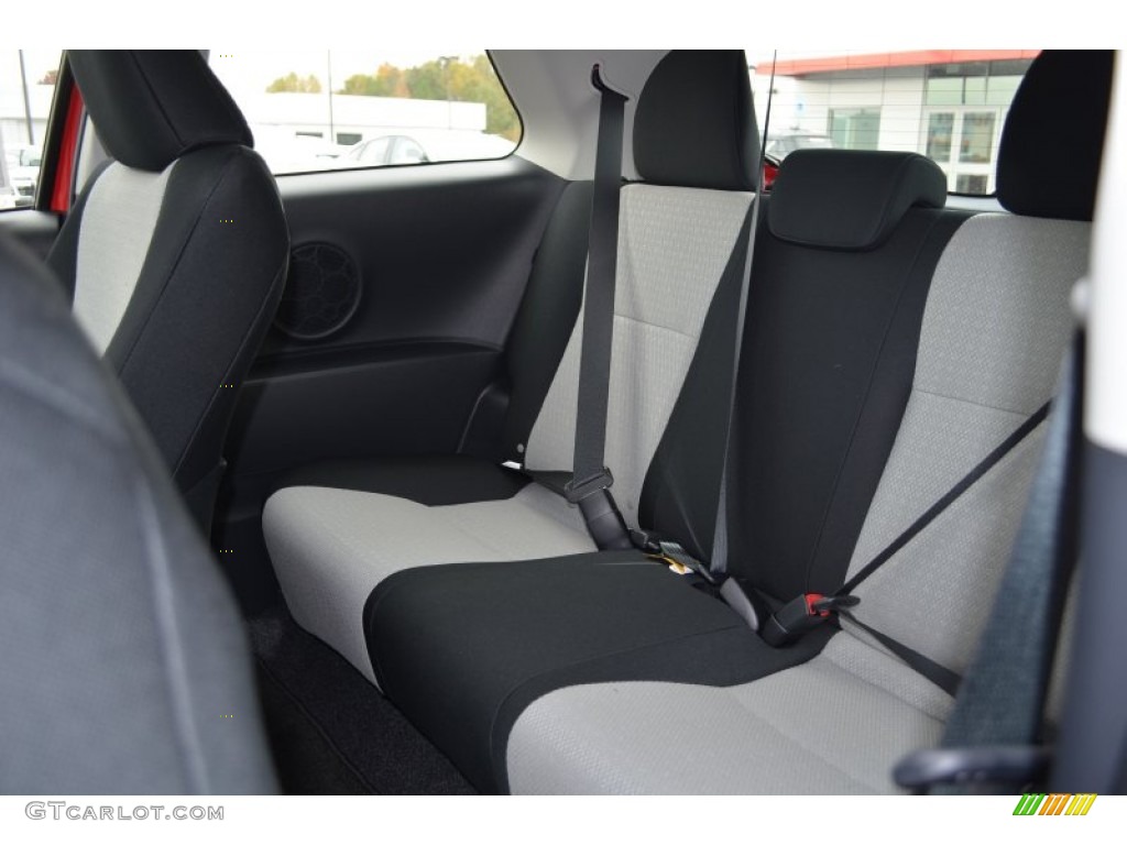 2014 Toyota Yaris L 3 Door Rear Seat Photo #87430493