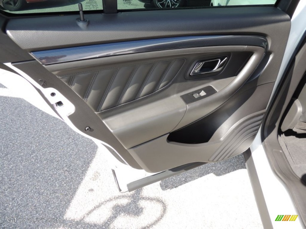 2010 Taurus SHO AWD - White Platinum Metallic Tri-Coat / Charcoal Black photo #7