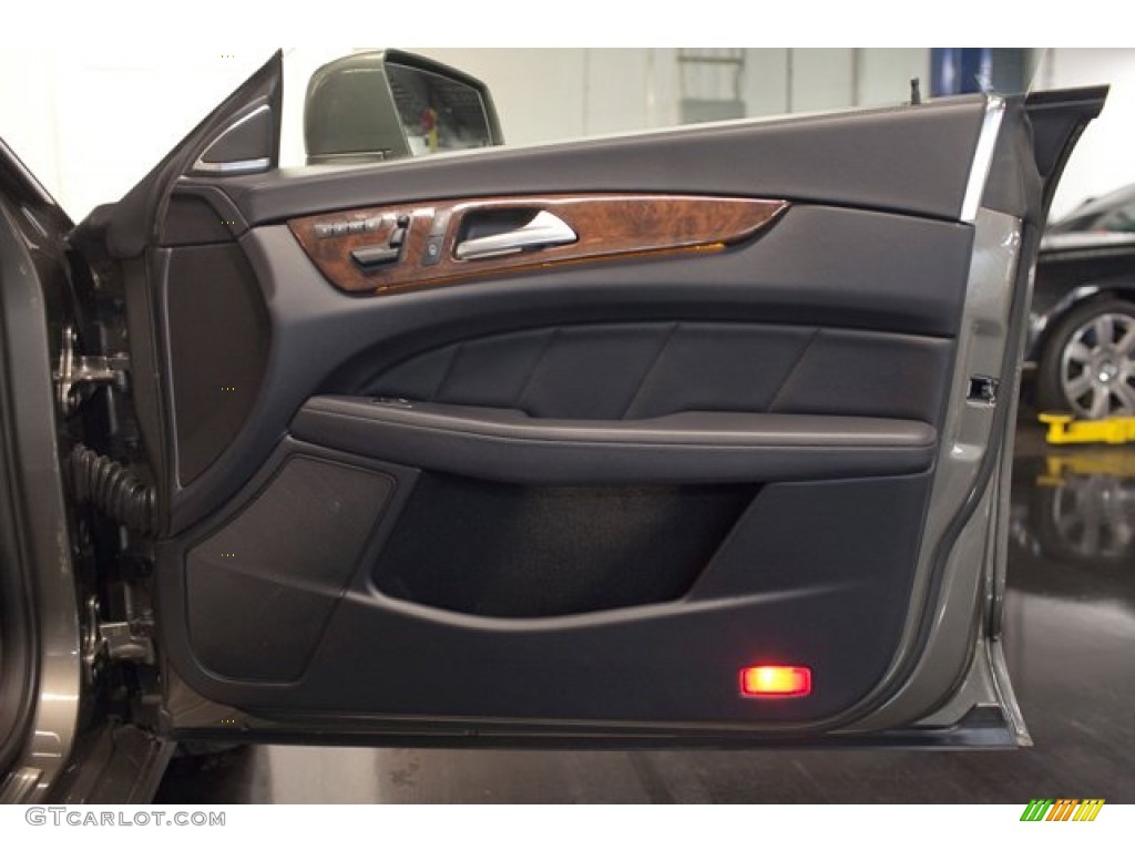 2012 Mercedes-Benz CLS 550 Coupe Black Door Panel Photo #87435596