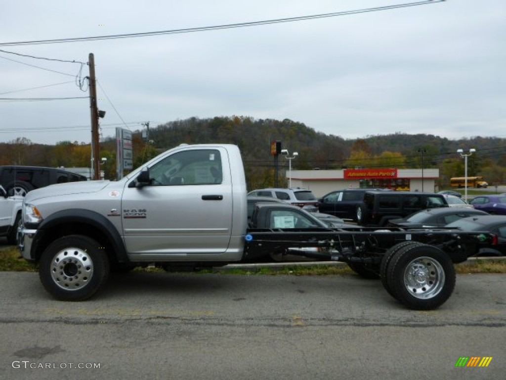 Bright Silver Metallic 2014 Ram 4500 Tradesman Regular Cab 4x4 Chassis Exterior Photo #87437699