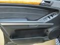 Black - ML 350 4Matic Photo No. 41