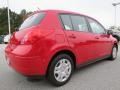 Red Alert - Versa 1.8 S Hatchback Photo No. 5