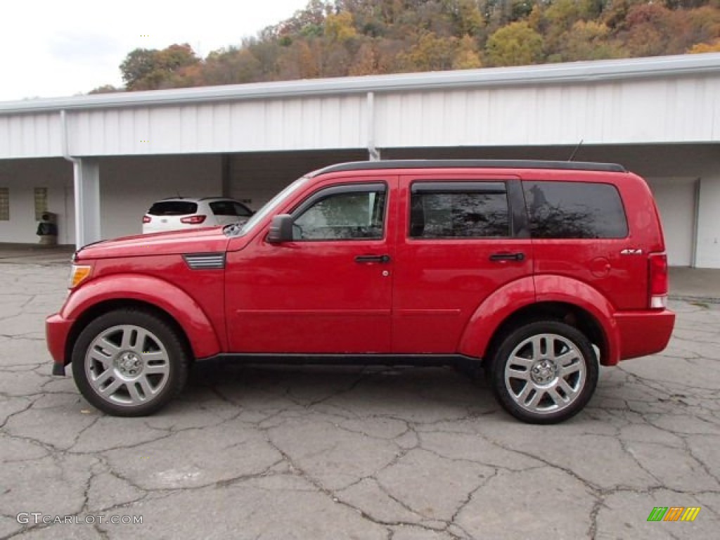 2011 Nitro Heat 4x4 - Inferno Red Crystal Pearl / Dark Slate Gray photo #5