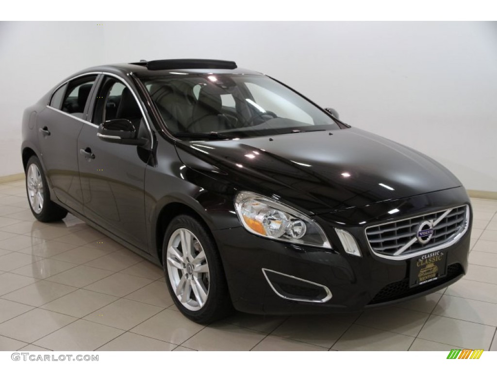 Ember Black Metallic Volvo S60