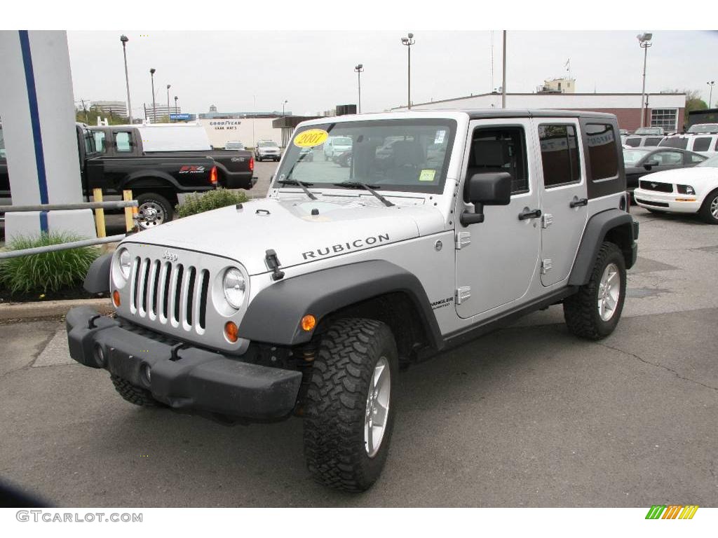 2007 Wrangler Unlimited Rubicon 4x4 - Bright Silver Metallic / Dark Slate Gray/Medium Slate Gray photo #1