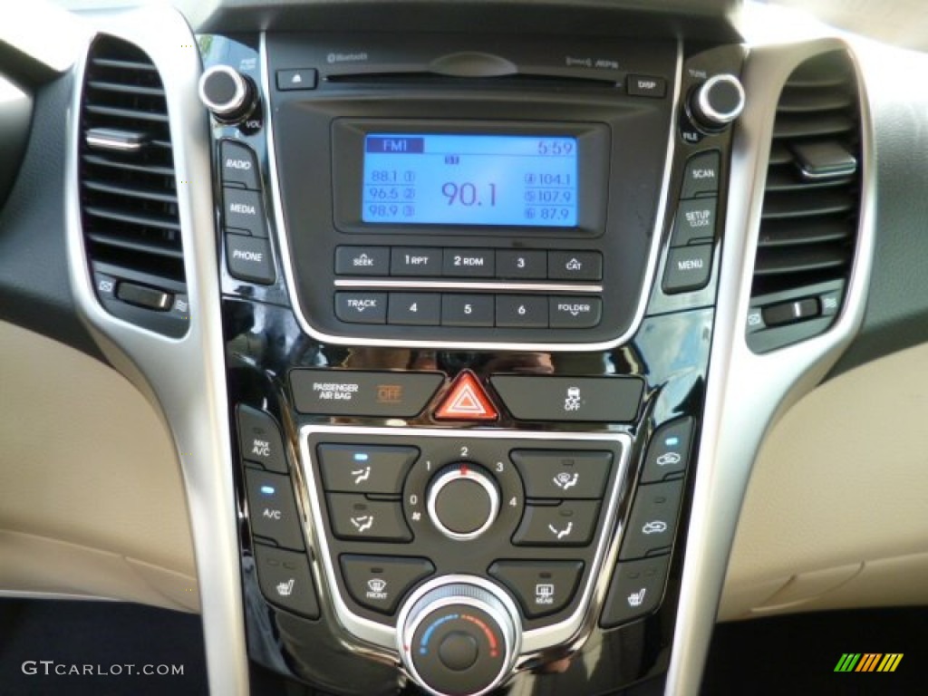 2013 Hyundai Elantra GT Controls Photo #87449141