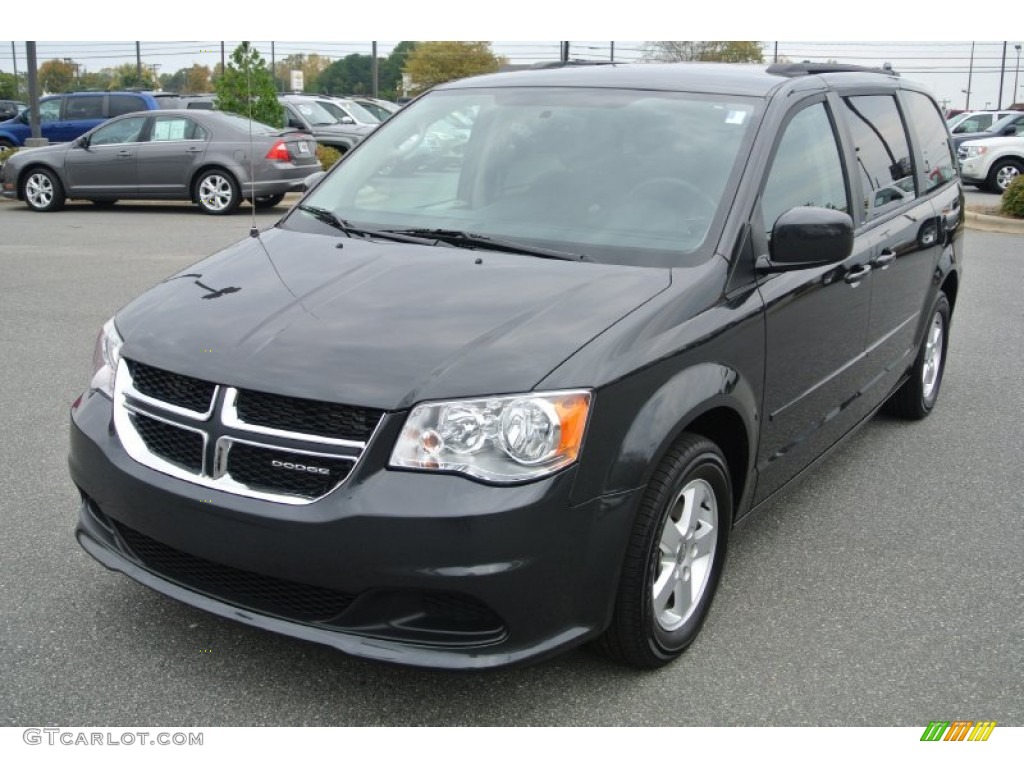 Dark Charcoal Pearl Dodge Grand Caravan