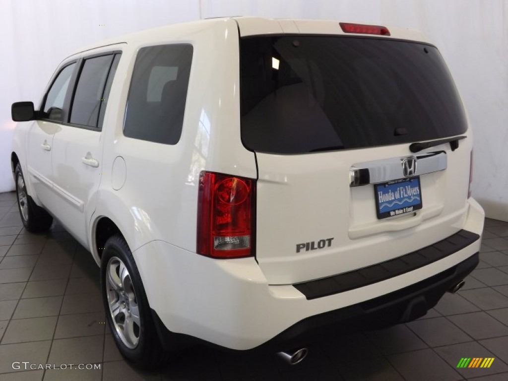 2014 Pilot EX-L - Taffeta White / Gray photo #6