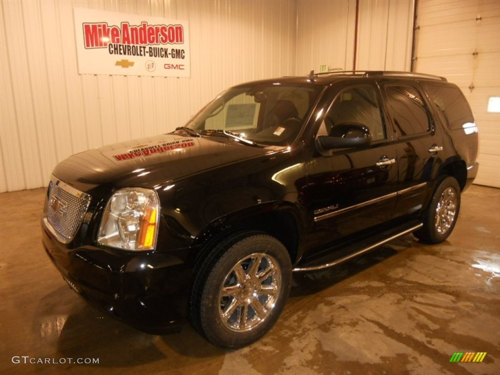 2014 Yukon Denali AWD - Onyx Black / Ebony photo #1