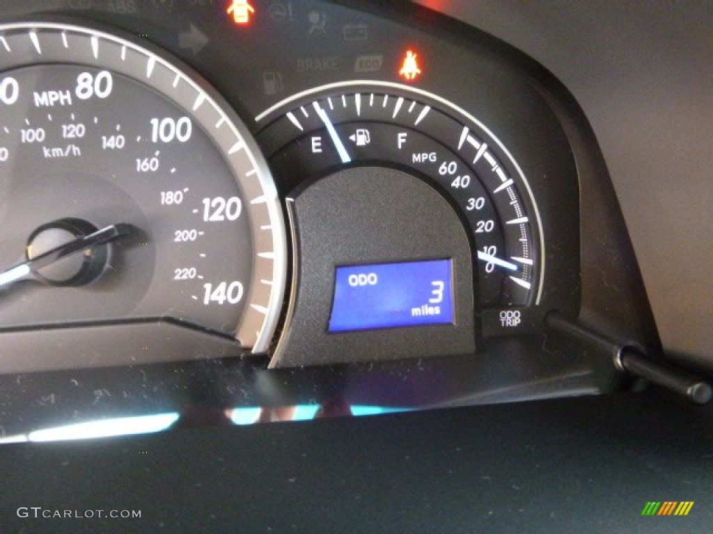 2014 Camry LE - Clearwater Blue Metallic / Ivory photo #19