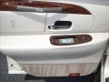 1999 Ivory Parchment Pearl Tri-Coat Lincoln Town Car Cartier  photo #16