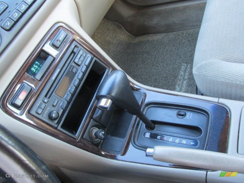 1997 Honda Accord SE Sedan Transmission Photos