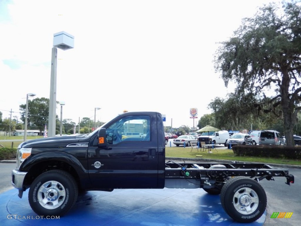 Tuxedo Black Metallic 2014 Ford F350 Super Duty XLT Regular Cab 4x4 Chassis Exterior Photo #87472289