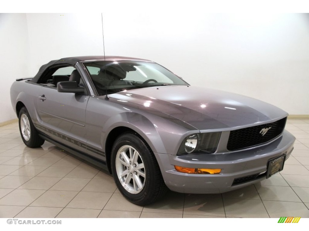 2007 Mustang V6 Deluxe Convertible - Tungsten Grey Metallic / Light Graphite photo #1