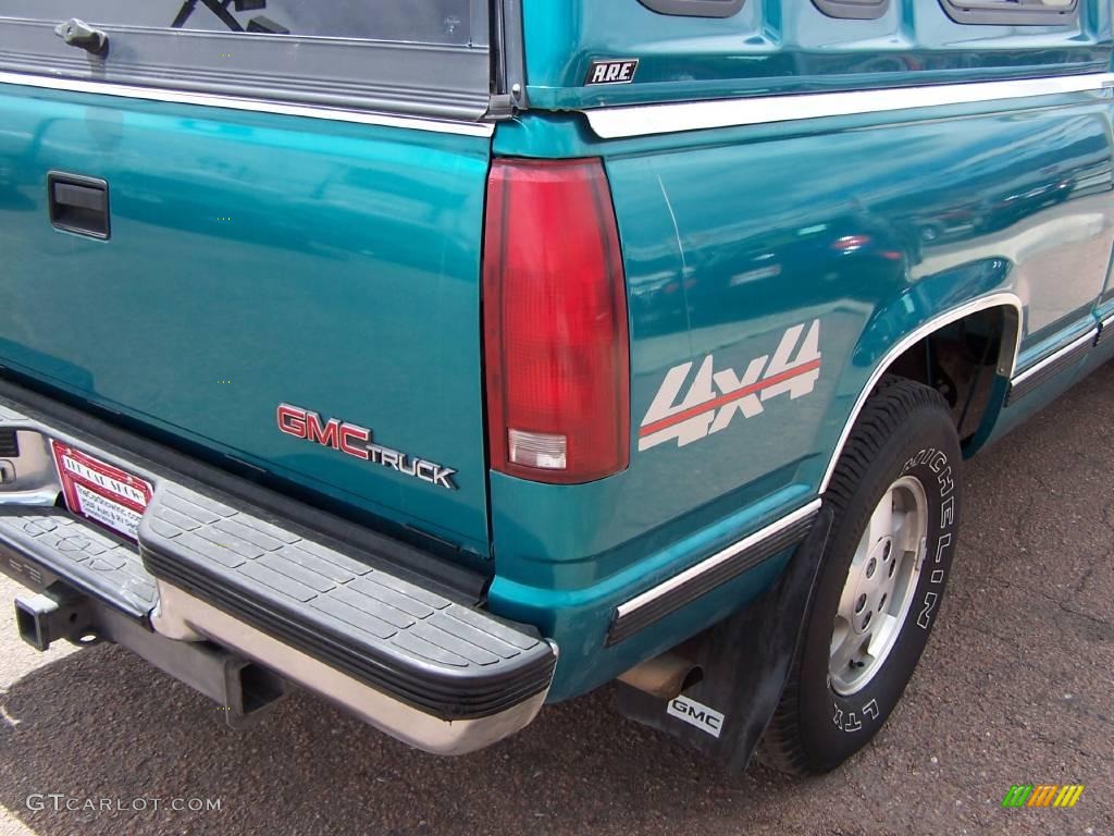 1994 Sierra 1500 SLE Extended Cab 4x4 - Bright Teal Metallic / Gray photo #16