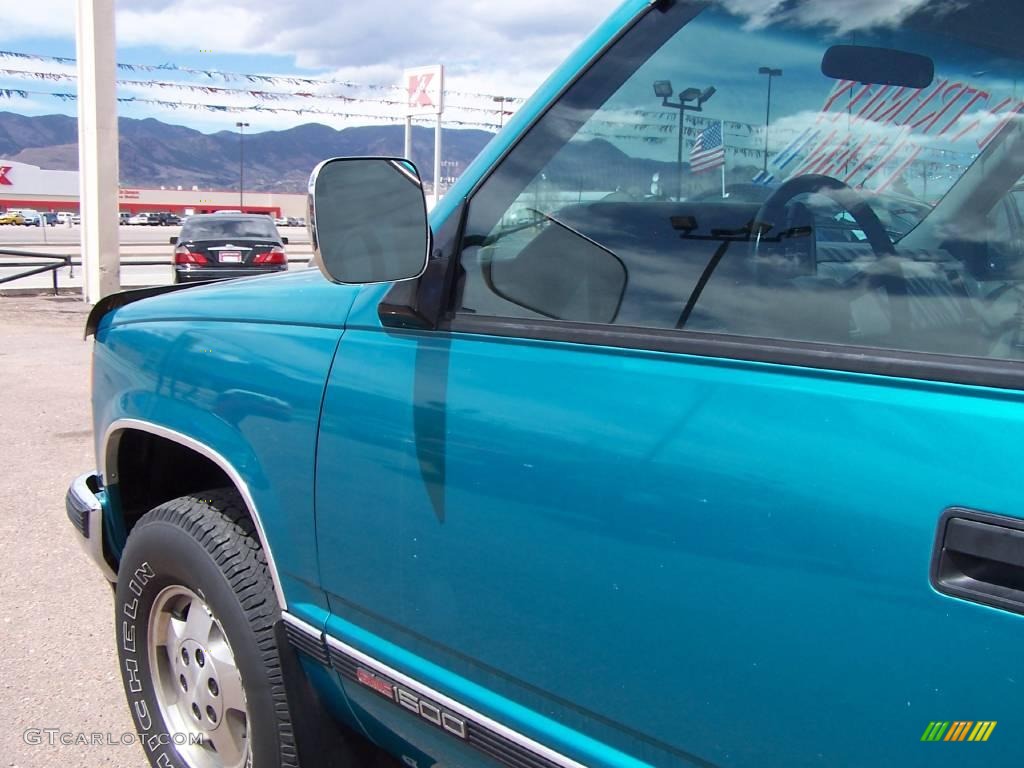 1994 Sierra 1500 SLE Extended Cab 4x4 - Bright Teal Metallic / Gray photo #18