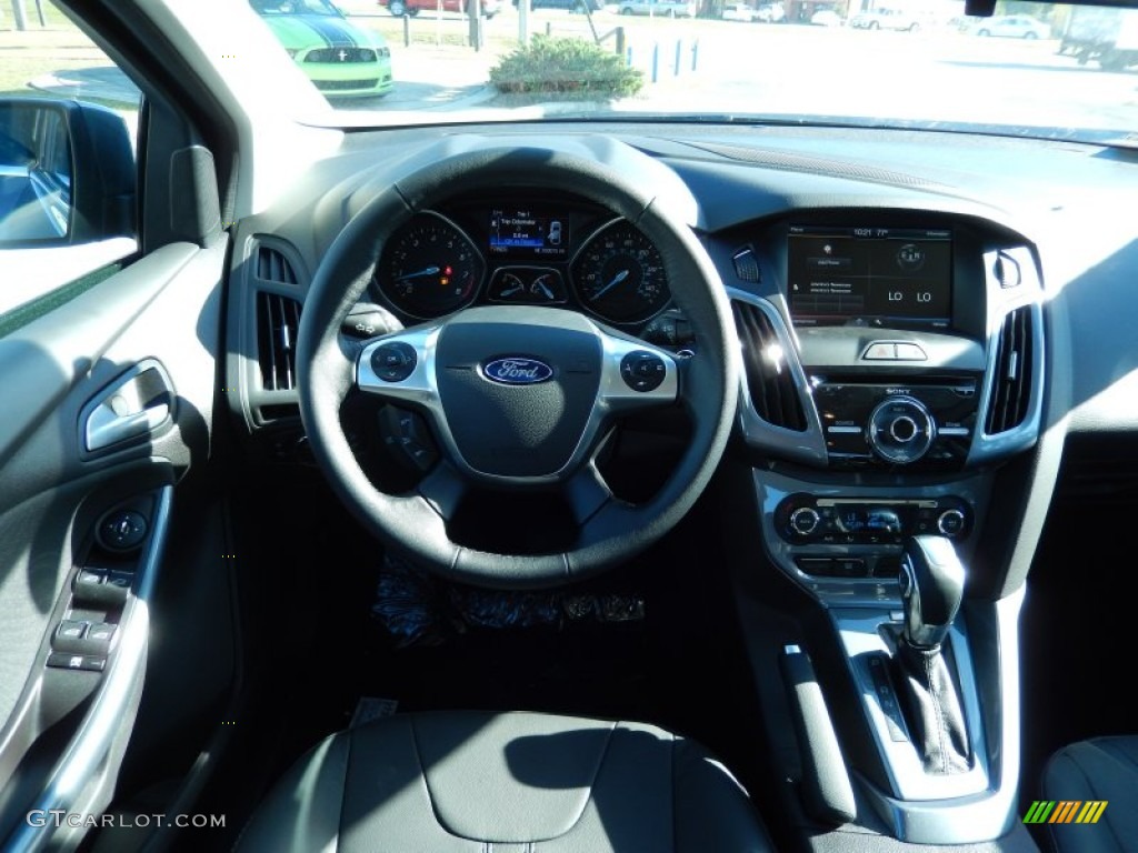 2014 Focus Titanium Sedan - Sterling Gray / Charcoal Black photo #8