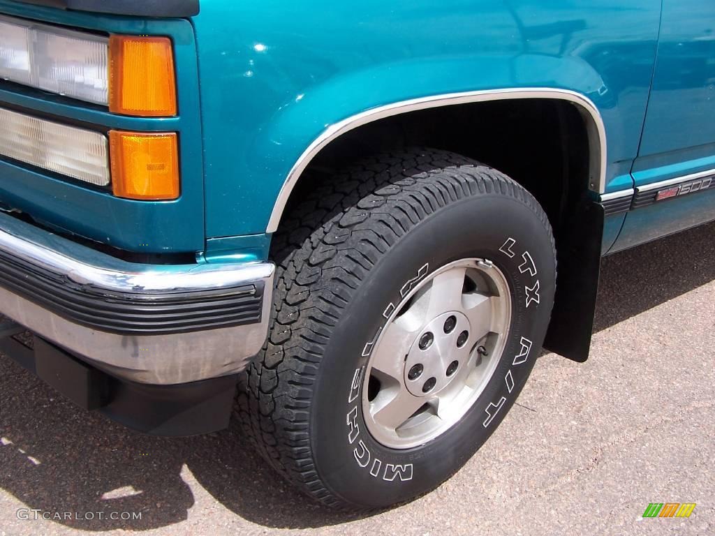 1994 Sierra 1500 SLE Extended Cab 4x4 - Bright Teal Metallic / Gray photo #26