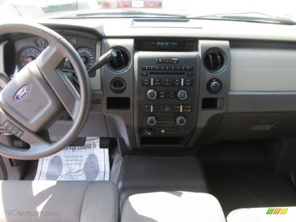 2010 F150 XL SuperCab - Oxford White / Medium Stone photo #11