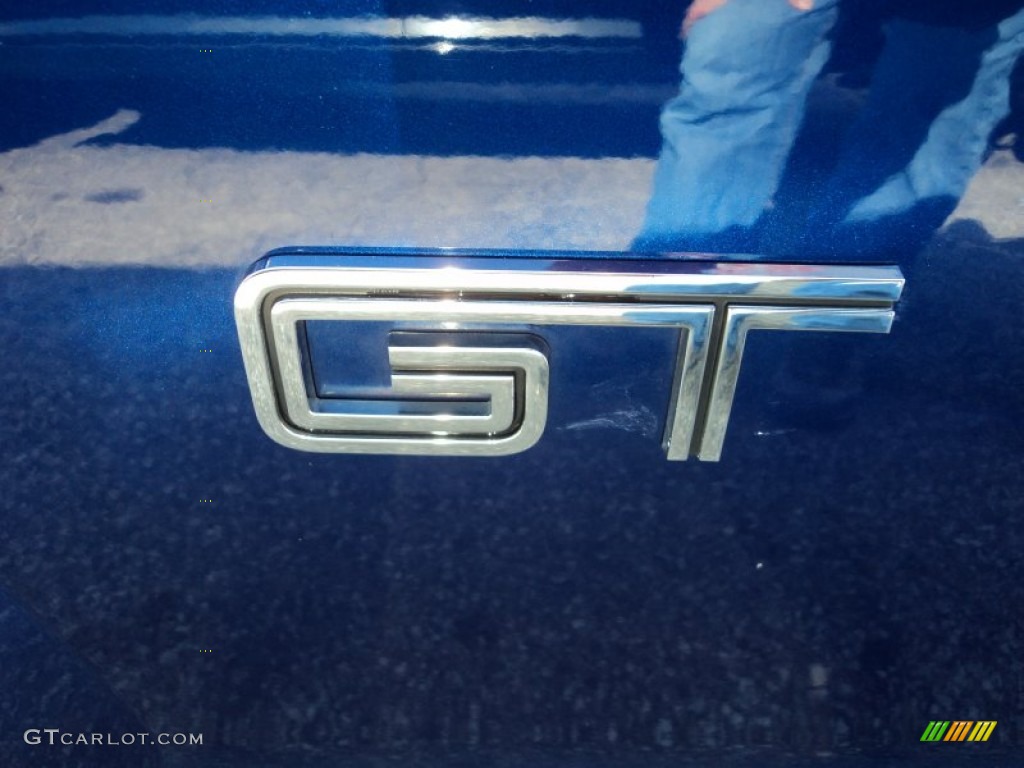 2005 Mustang GT Premium Coupe - Sonic Blue Metallic / Dark Charcoal photo #25