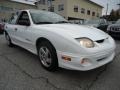 2000 Bright White Pontiac Sunfire SE Sedan  photo #8