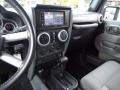 Black - Wrangler Unlimited Sahara 4x4 Photo No. 19
