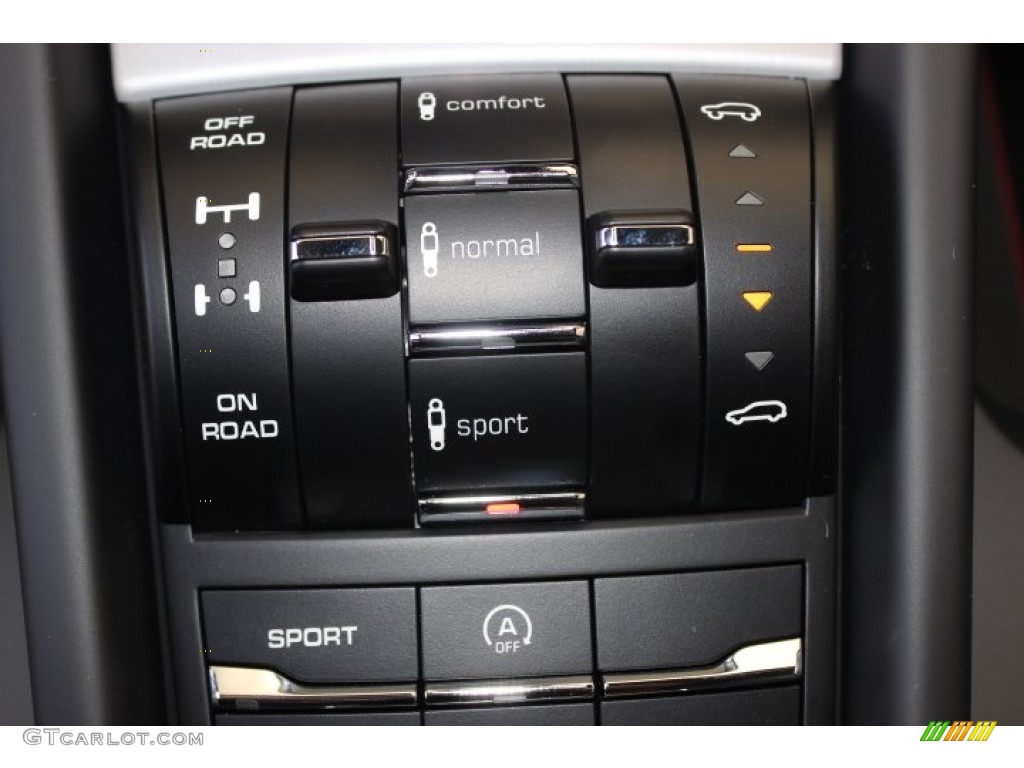 2014 Porsche Cayenne GTS Controls Photo #87487481