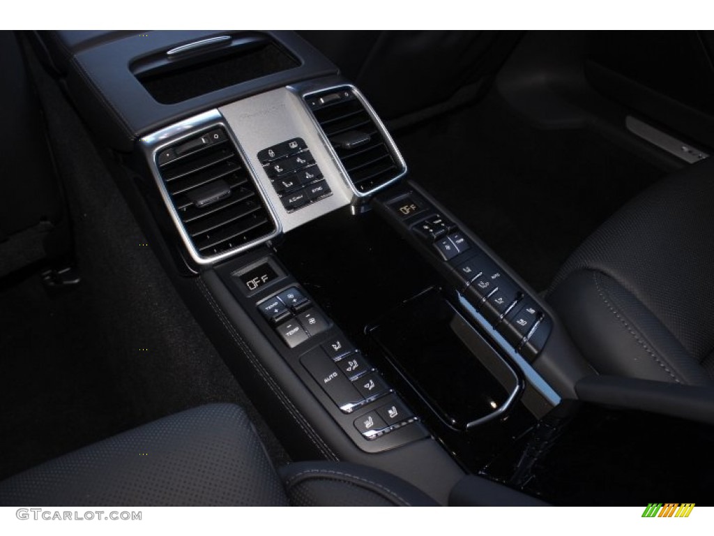 2014 Porsche Panamera 4S Executive Controls Photo #87488150