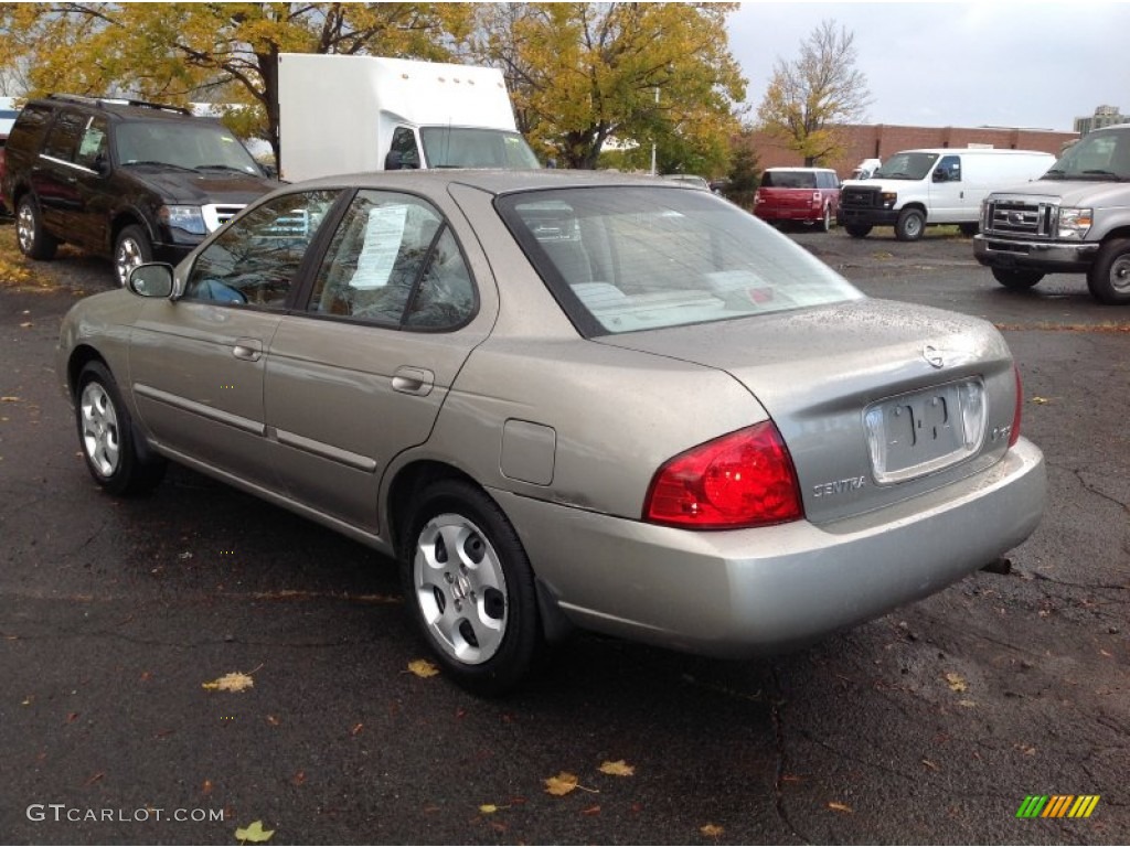 2006 Sentra 1.8 S - Radium Metallic / Charcoal photo #5