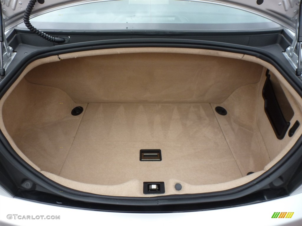 2009 Maserati Quattroporte Standard Quattroporte Model Trunk Photos