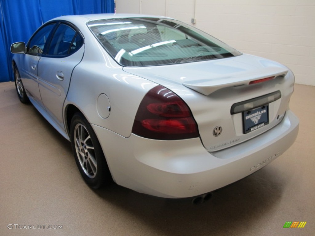 2004 Grand Prix GTP Sedan - Galaxy Silver Metallic / Dark Pewter photo #6