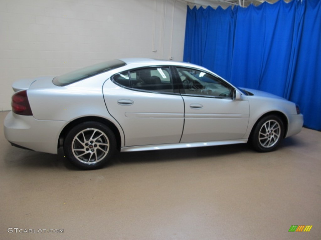 2004 Grand Prix GTP Sedan - Galaxy Silver Metallic / Dark Pewter photo #10