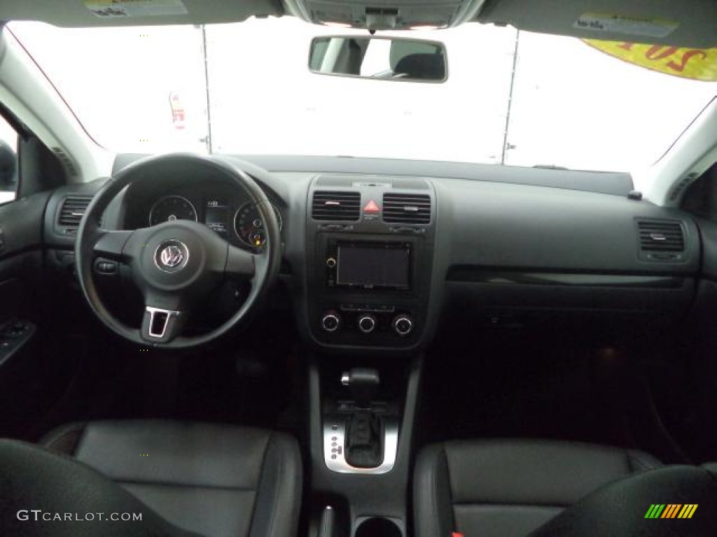 2010 Jetta SE Sedan - Platinum Grey Metallic / Titan Black photo #27