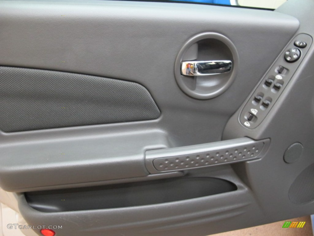2004 Grand Prix GTP Sedan - Galaxy Silver Metallic / Dark Pewter photo #36