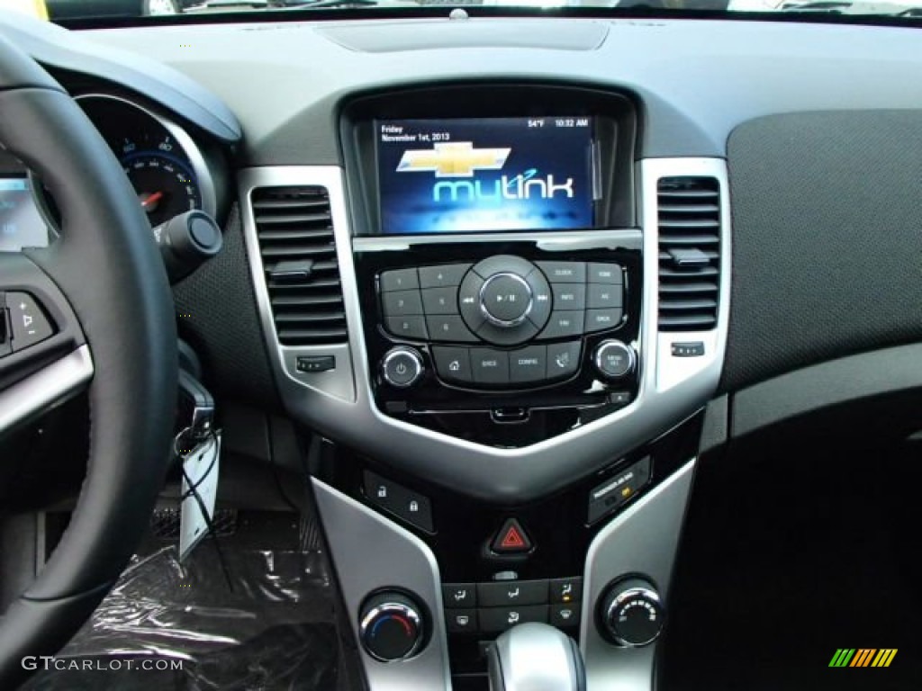 2014 Cruze LT - Rainforest Green Metallic / Jet Black photo #16
