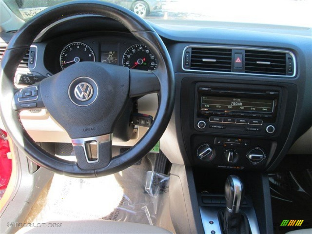 2012 Jetta SE Sedan - Tornado Red / Cornsilk Beige photo #10