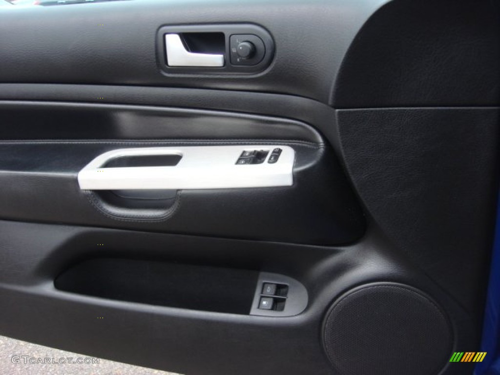2004 R32  - Deep Blue Metallic / Black Leather photo #17