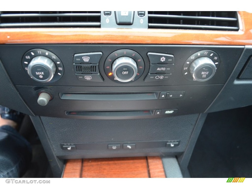 2007 BMW M5 Sedan Controls Photos
