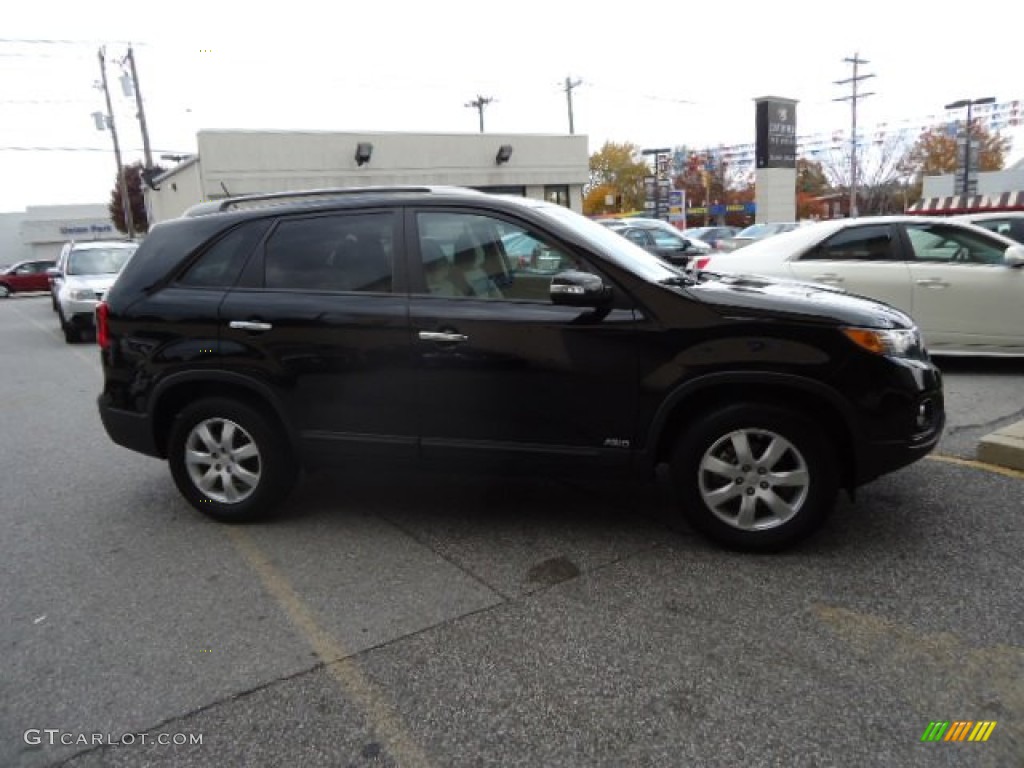 2011 Sorento LX AWD - Ebony Black / Gray photo #5