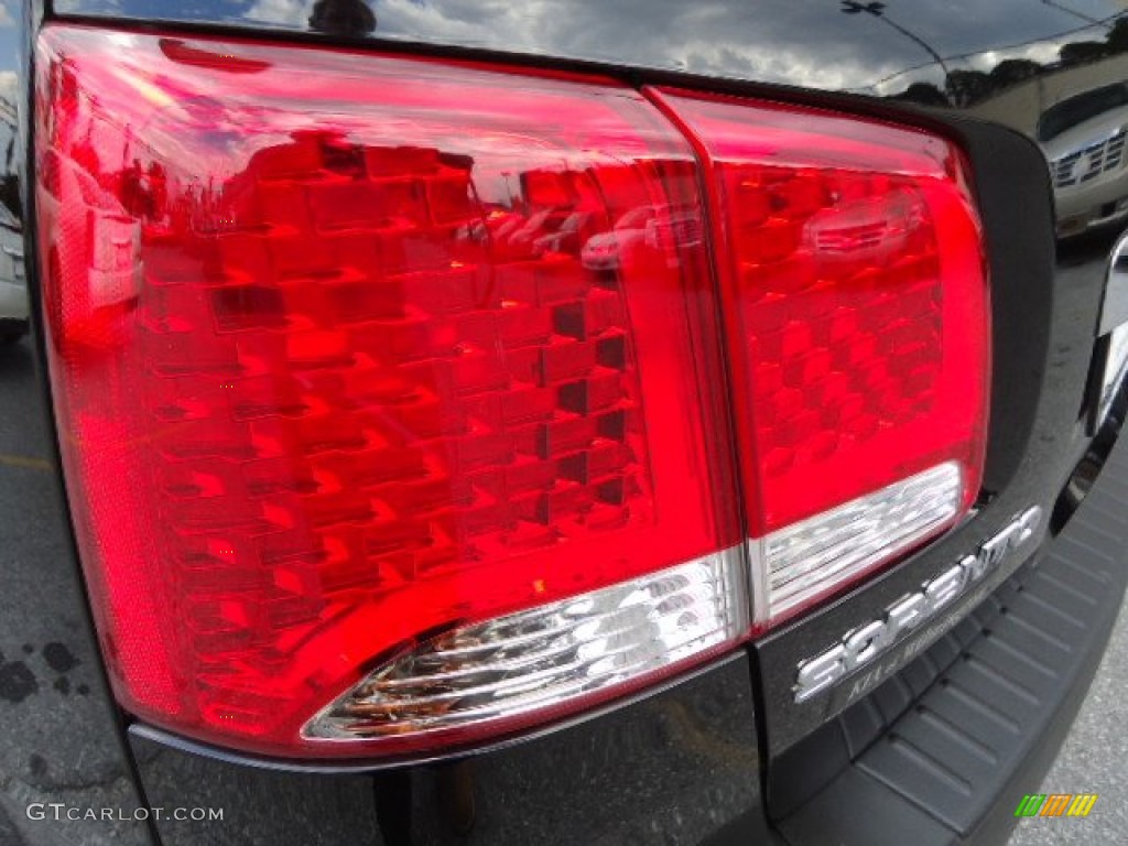 2011 Sorento LX AWD - Ebony Black / Gray photo #35